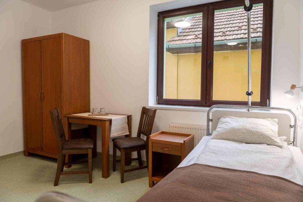 Filadelfia Idosok Otthona Segesvar 06